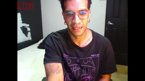 Snapshot of dostoyrodia_34 chatting on December 18, 2025, 11:11 pm will online show from December 18, 2025, 11:11 pm