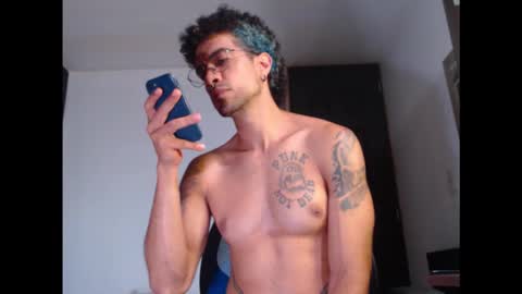 Snapshot of dostoyrodia_34 chatting on February 3, 2026, 2:53 am will online show from February 3, 2026, 2:53 am