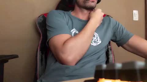 Snapshot of dotozo19 chatting on March 5, 2026, 2:07 am dotozo19 online show from March 5, 2026, 2:07 am