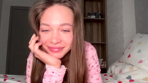 Lana  Eva  dont forget to give us a thumb up online show from January 17, 2025, 8:02 am