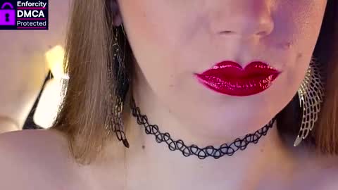 Snapshot of doublemeow chatting on December 2, 2025, 2:56 pm Emily online show from December 2, 2025, 2:56 pm