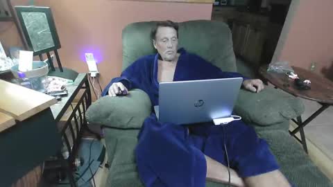 Double Trouble online show from October 20, 2025, 4:46 am