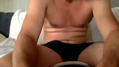 dougiemac2020 online show from February 25, 2025, 1:20 am