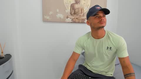 Snapshot of douglas_dotado chatting on February 3, 2026, 5:18 pm douglas_dotado online show from February 3, 2026, 5:18 pm