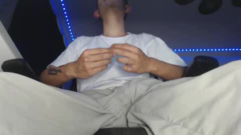 douglas_drake online show from November 21, 2025, 1:37 am