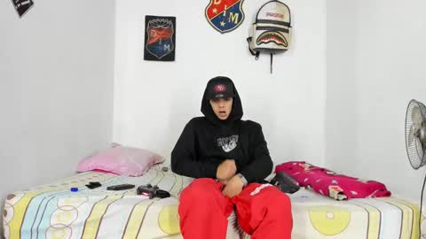 douglas_gallegos online show from December 10, 2024, 2:27 am