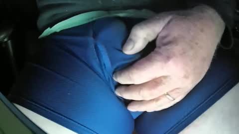 Snapshot of douoer chatting on February 28, 2025, 11:56 pm doug online show from February 28, 2025, 11:56 pm