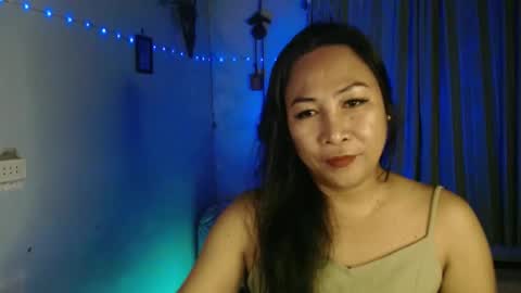 doyouwantme143 online show from October 24, 2025, 2:57 pm