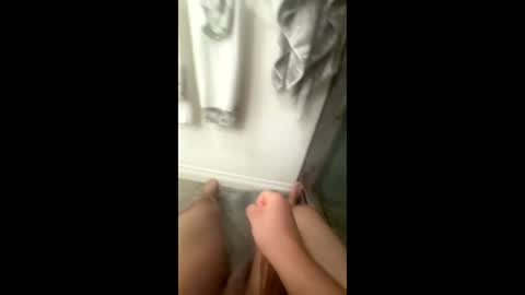 dplovesu online show from February 4, 2026, 8:25 pm