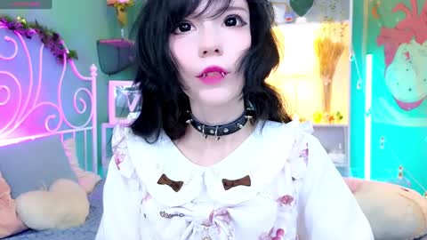 Draculaura online show from December 27, 2024, 9:11 pm