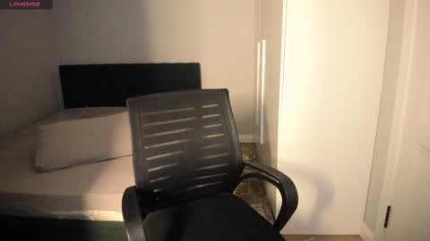 Airi online show from March 10, 2025, 2:37 pm