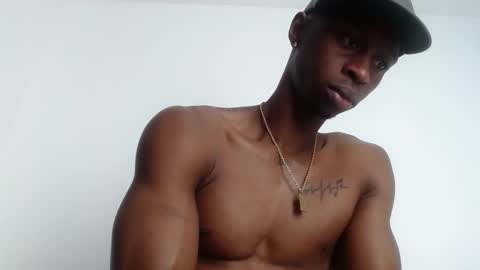 Drake 23 online show from December 1, 2025, 8:03 pm