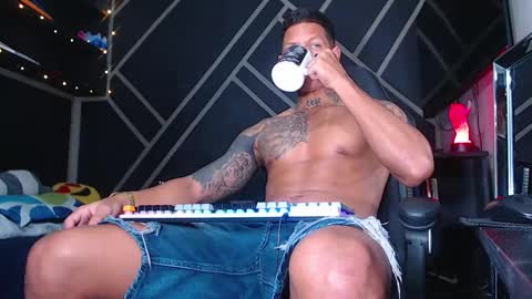 Drake online show from October 31, 2025, 3:40 am