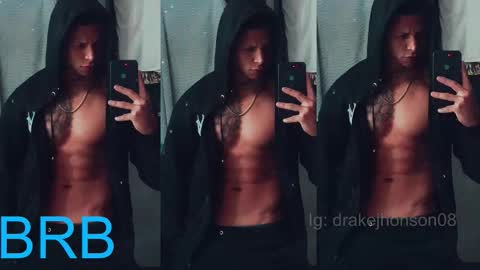 Snapshot of drake_jhonson08 chatting on February 4, 2026, 4:40 am Drake online show from February 4, 2026, 4:40 am