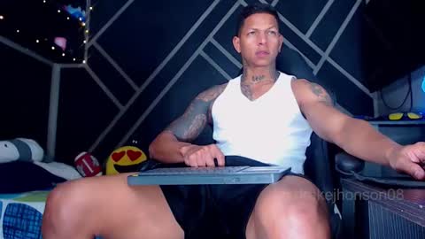 Snapshot of drake_jhonson08 chatting on February 8, 2026, 4:16 am Drake online show from February 8, 2026, 4:16 am