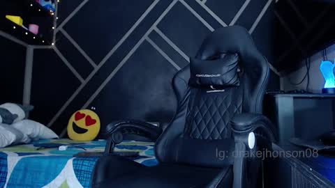 Snapshot of drake_jhonson08 chatting on February 23, 2026, 4:43 am Drake online show from February 23, 2026, 4:43 am