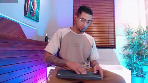 Snapshot of drakeneumann chatting on May 25, 2026, 3:45 am Drake Neuman online show from May 25, 2026, 3:45 am