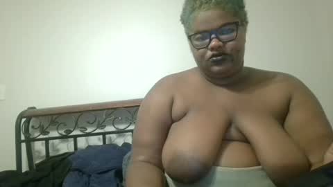 Snapshot of dramaqueen576161 chatting on September 12, 2025, 8:58 am dramaqueen576161 online show from September 12, 2025, 8:58 am