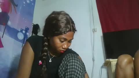 drasomaralda online show from November 10, 2025, 11:53 am