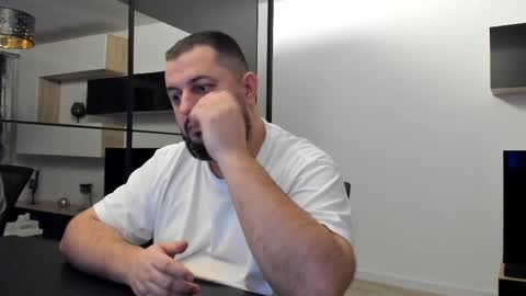 Draven A online show from February 25, 2025, 2:25 am