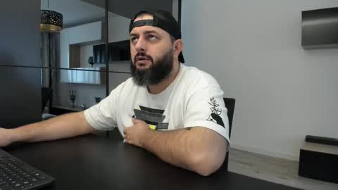 DravenPeak online show from December 1, 2025, 10:09 am