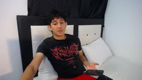 -- nicolle and jhon -- online show from February 14, 2026, 5:04 am