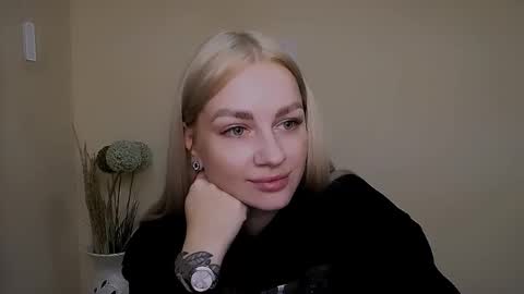 Snapshot of dream_dolly_ chatting on September 27, 2025, 2:55 pm dream_dolly_ online show from September 27, 2025, 2:55 pm