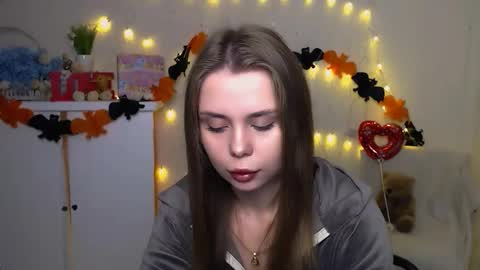 Mari online show from October 10, 2025, 5:39 am