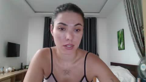 dream_petal_ online show from July 1, 2026, 11:23 am