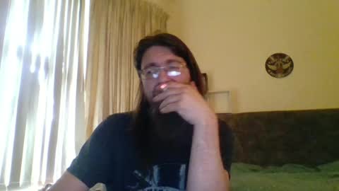 dreamer1402 online show from April 1, 2026, 10:05 am