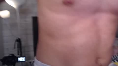 Olivia and Max online show from January 18, 2026, 9:46 am