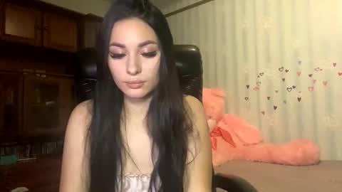 Snapshot of dreamkarinaa_ chatting on December 3, 2024, 8:06 pm dreamkarinaa_ online show from December 3, 2024, 8:06 pm