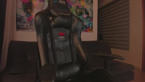 cris online show from November 7, 2025, 1:49 am