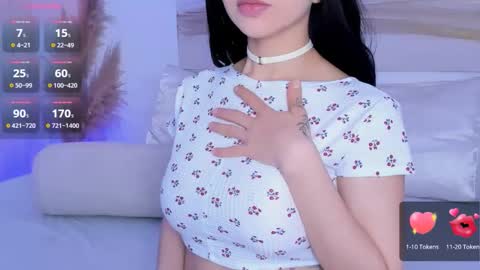 Snapshot of dreamsgirl18 chatting on December 2, 2025, 1:39 pm Evablonde Abby black hair online show from December 2, 2025, 1:39 pm