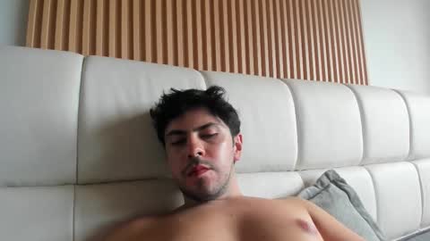 Diego online show from November 3, 2025, 7:15 pm