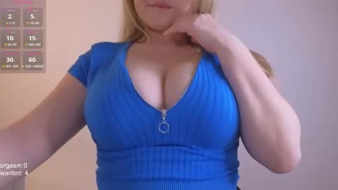 Snapshot of dreamsweetgirl chatting on January 16, 2025, 9:19 pm Celine online show from January 16, 2025, 9:19 pm