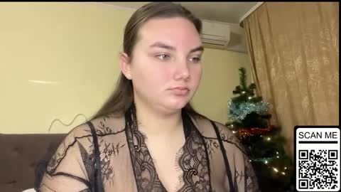 Mila online show from November 27, 2025, 5:09 am