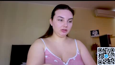 Mila online show from April 10, 2026, 9:25 am