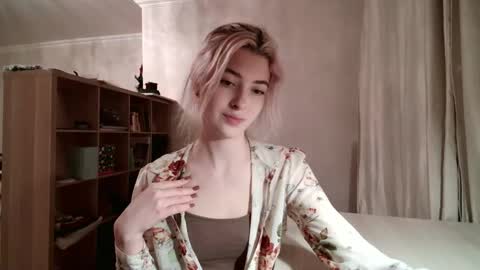 Dia online show from February 9, 2026, 3:27 pm