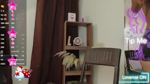 Dreyna  online show from April 19, 2026, 4:06 pm