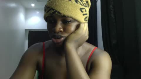 dripping_luna online show from January 2, 2025, 6:45 pm