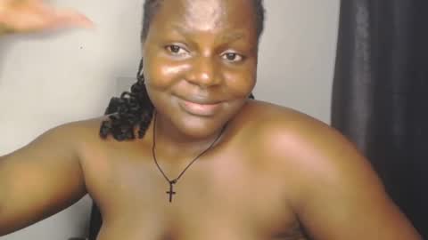 Layla online show from September 28, 2025, 4:56 pm