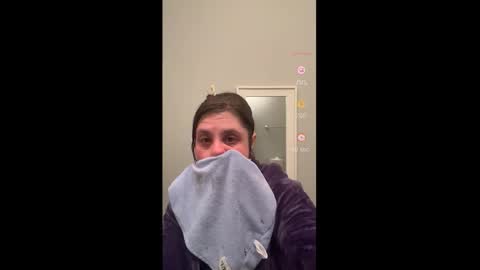 Drippy kitty  online show from January 8, 2026, 4:53 pm