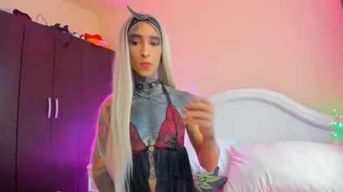 Snapshot of drippyorlove chatting on January 24, 2025, 10:30 pm drippyorlove online show from January 24, 2025, 10:30 pm