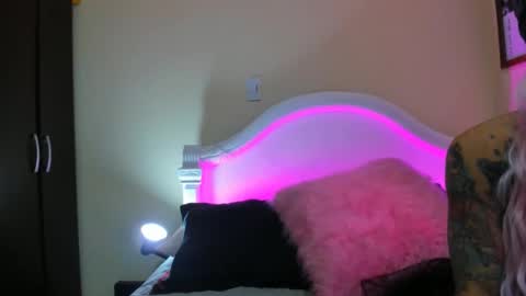 Snapshot of drippyorlove chatting on February 5, 2025, 11:17 pm drippyorlove online show from February 5, 2025, 11:17 pm