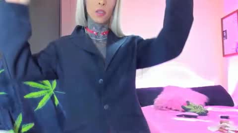 Snapshot of drippyorlove chatting on February 16, 2025, 11:16 pm drippyorlove online show from February 16, 2025, 11:16 pm