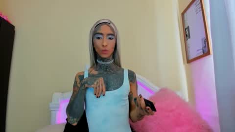 Snapshot of drippyorlove chatting on February 20, 2025, 2:02 pm drippyorlove online show from February 20, 2025, 2:02 pm