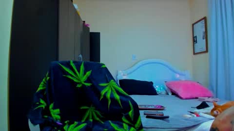 Snapshot of drippyorlove chatting on February 24, 2025, 10:03 pm drippyorlove online show from February 24, 2025, 10:03 pm