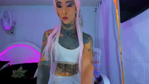 Snapshot of drippyorlove chatting on September 15, 2025, 10:32 pm drippyorlove online show from September 15, 2025, 10:32 pm