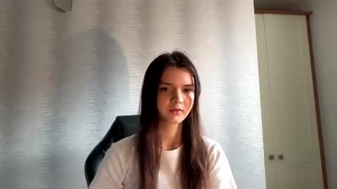 Anna online show from July 3, 2026, 12:22 pm
